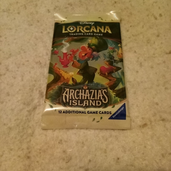 lorcana holo cards Set of 50 in English, Includes Rare or Lorcana Card, Cards from the Latest Sets, Perfect for Collectors and Beginners + Heartforcards Shipping Protection Toys & Games How to Tell the Rarity